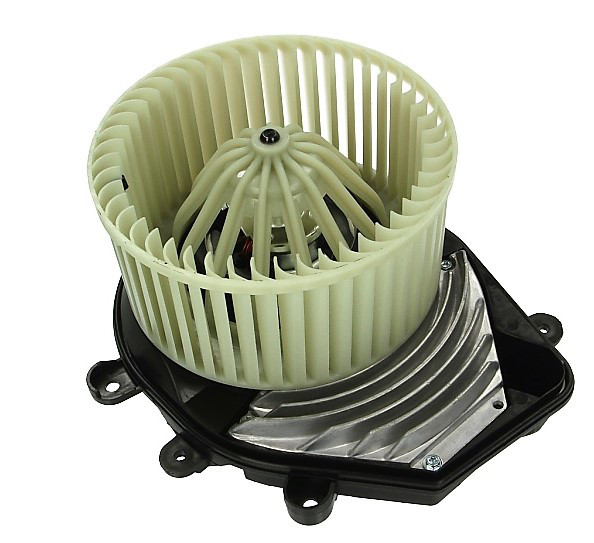 Вентилятор печки Audi A4, Skoda Superb, VW Passat B5 (1994-2008) - DDA004TT / NIS 87060 Nissens
Вентилятор печки Audi A4, Skoda Superb, VW Passat B5 (1994-2008) - DDA004TT / NIS 87060 Nissens