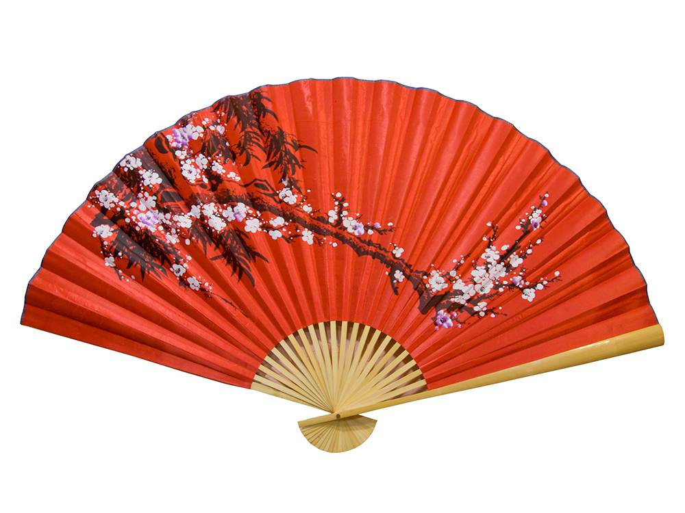 Веер настенный Сакура на красном фоне шелк