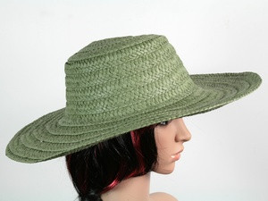 Шляпа зеленая с полями Тисаж