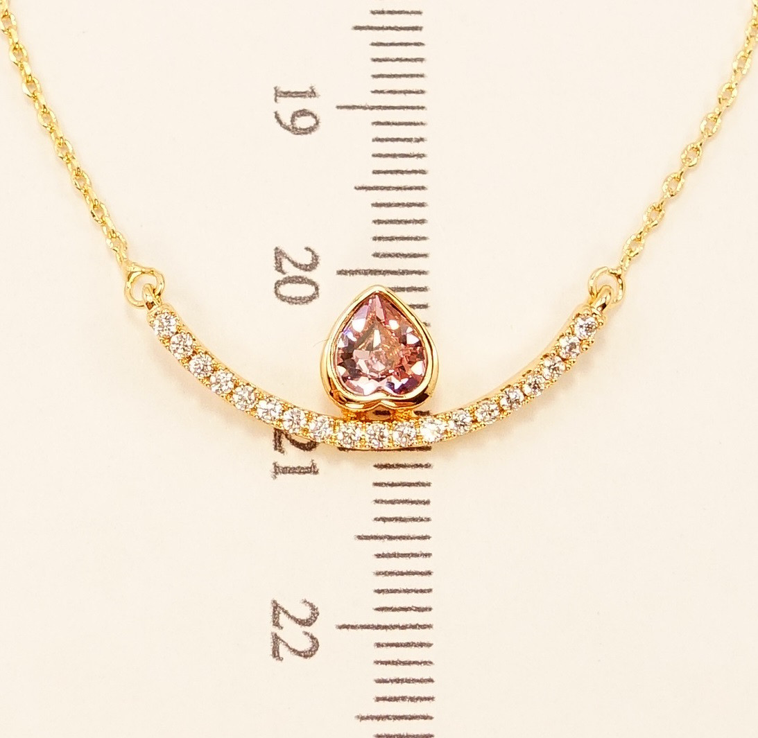 Колье ХР Позолота 18К с кристаллами Swarovski "Дуга Цирконий и Розовое Сердечко" длина 45-50 см
Колье ХР Позолота 18К с кристаллами Swarovski "Дуга Цирконий и Розовое Сердечко" длина 45-50 см
