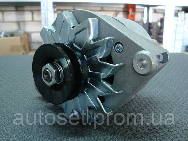 Генератор б/у восст. на Opel Omega, Corsa, Vectra, Kadett, Ascona CA513, 14V-55A, аналог CA516, CA517,
Генератор б/у восст. на Opel Omega, Corsa, Vectra, Kadett, Ascona CA513, 14V-55A, аналог CA516, CA517,