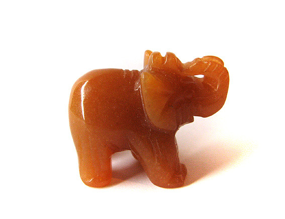 Статуэтка Слон из камня сердолик фигурка