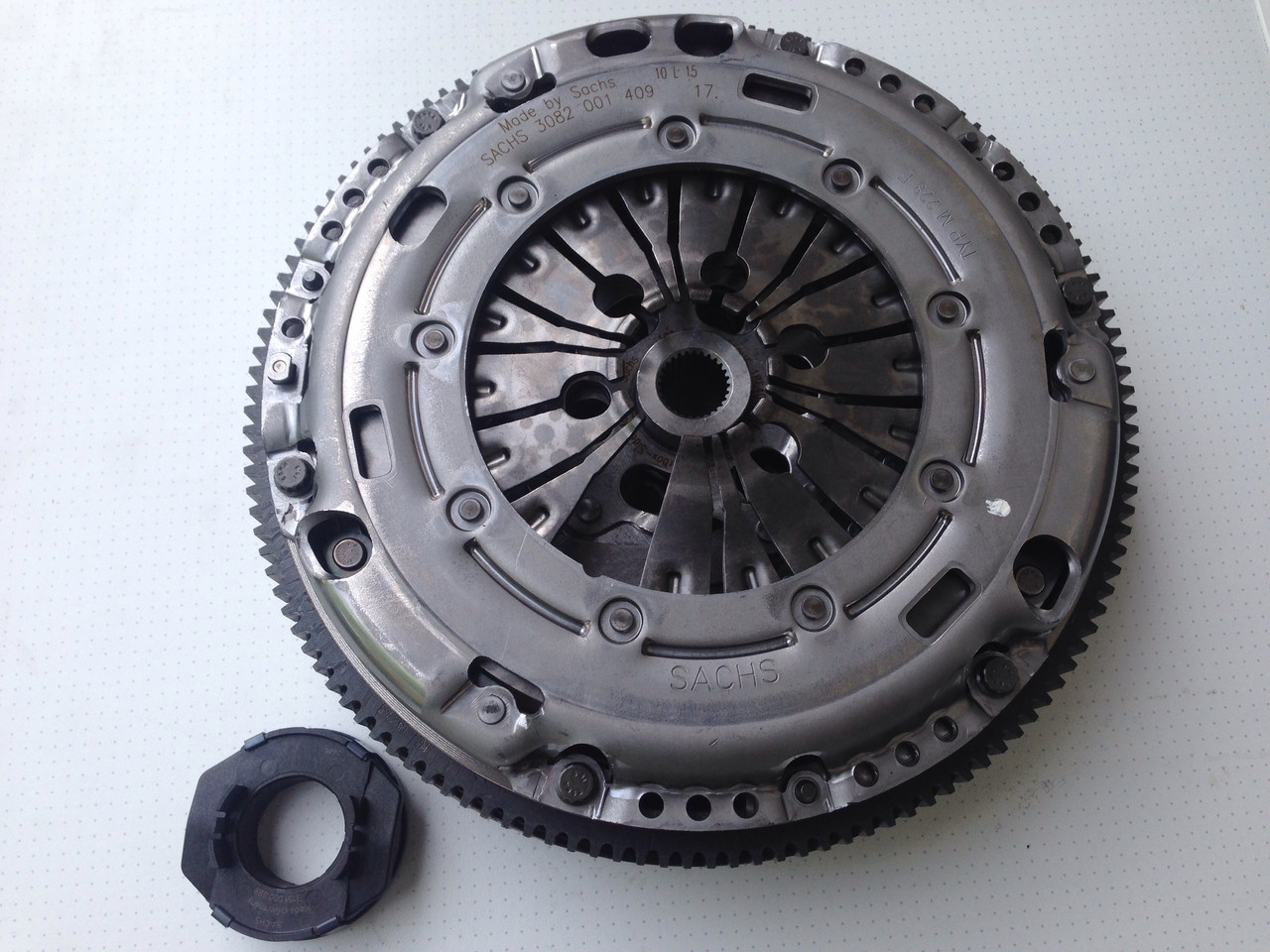 Демпфер/маховик+комплект сцепление+выжимной VW T5 / Caddy 1.9 TDI SACHS (Германия) 2289 000 280
Демпфер/маховик+комплект сцепление+выжимной VW T5 / Caddy 1.9 TDI SACHS (Германия) 2289 000 280