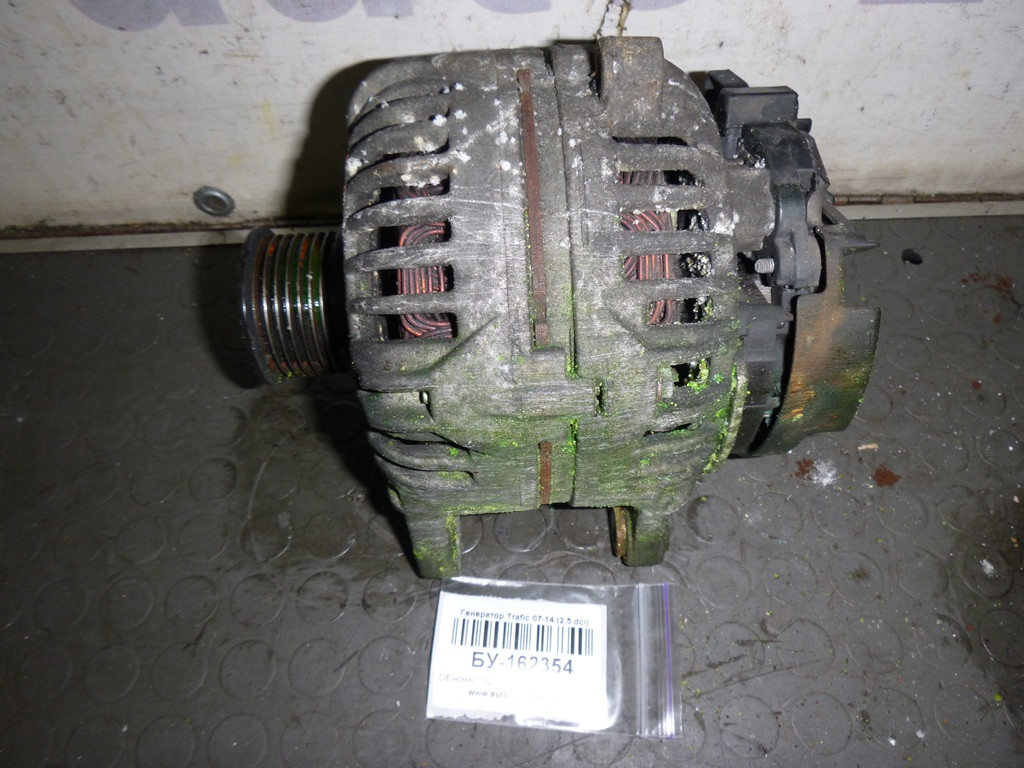 Б/У Генератор (2,5 dci) Renault TRAFIC 2007-2014 (Рено Трафик), 8200692868 (БУ-162354)
Б/У Генератор (2,5 dci) Renault TRAFIC 2007-2014 (Рено Трафик), 8200692868 (БУ-162354)
