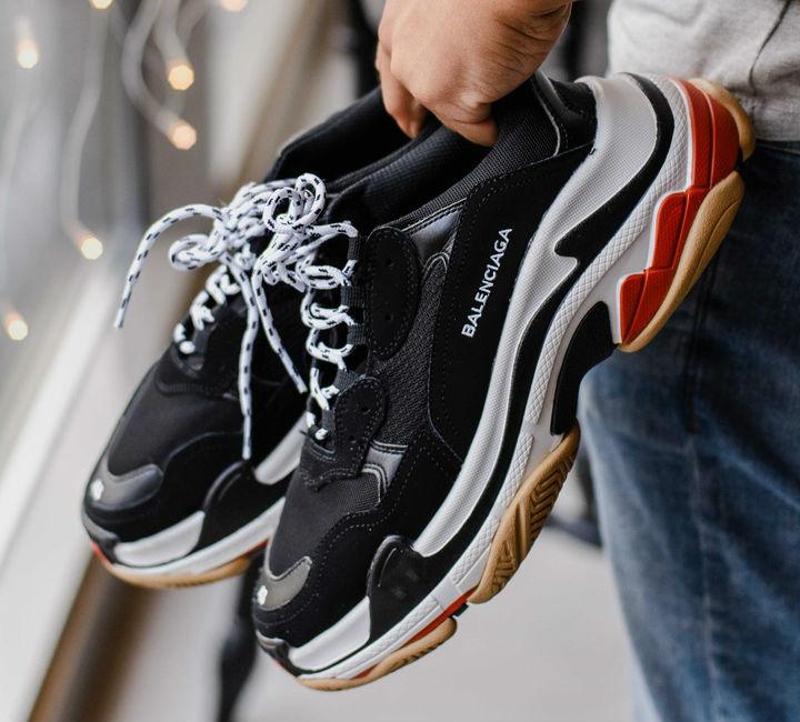 Balenciaga 17FW Tripe-S Dad Shoe Black White Red | мужские и женские кроссовки 37eur - 23.5cm, Черно-белый
Balenciaga 17FW Tripe-S Dad Shoe Black White Red | мужские и женские кроссовки 37eur - 23.5cm, Черно-белый