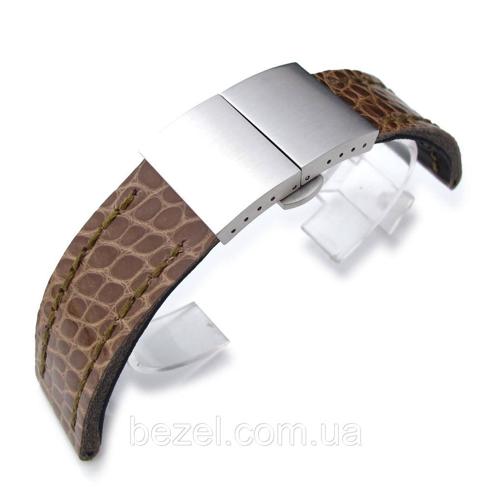 22mm MiLTAT Shinny Ash Brown Geniune Alligator Watch Band, Green Wax Hand Stitch, Brushed Dome Deployant Clasp
22mm MiLTAT Shinny Ash Brown Geniune Alligator Watch Band, Green Wax Hand Stitch, Brushed Dome Deployant Clasp