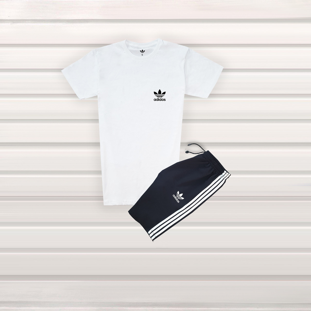 Мужской комплект ( шорты + футболка ) adidas (белый / чёрный / красный / синий) хл, Представлен в карточке товара
Мужской комплект ( шорты + футболка ) adidas (белый / чёрный / красный / синий) хл, Представлен в карточке товара