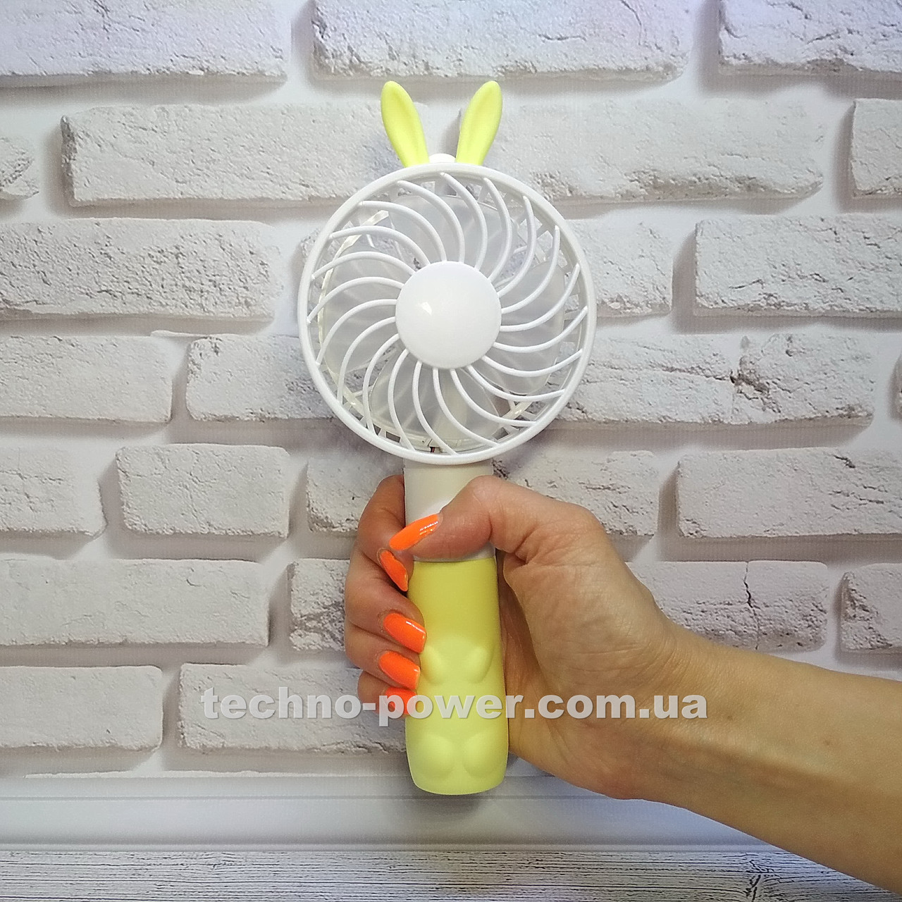Ручной мини-вентилятор на аккумуляторе Princess Rabbit Yellow. Портативный мини вентилятор "Кролик" Желтый
Ручной мини-вентилятор на аккумуляторе Princess Rabbit Yellow. Портативный мини вентилятор "Кролик" Желтый