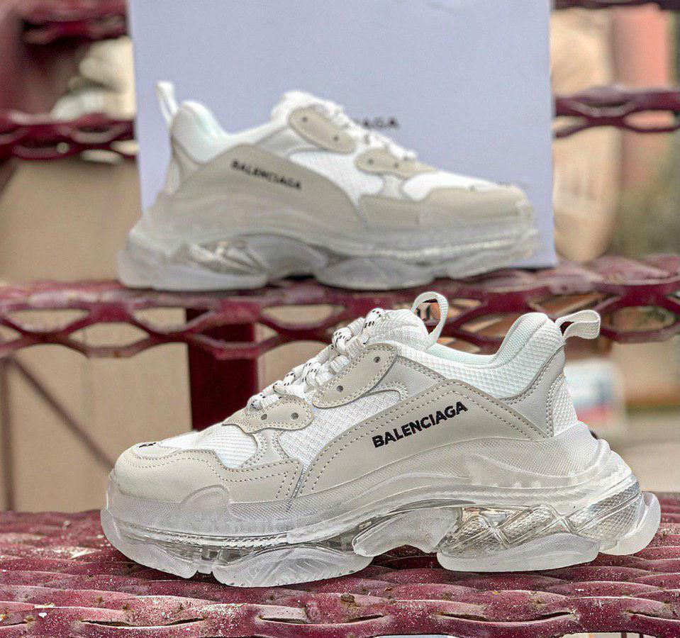 Balenciaga Triple S Clear Sole White | кроссовки женские; белые; весенние/осенние прозрачная подошва платформа 39eur - 25.0cm, Белый
Balenciaga Triple S Clear Sole White | кроссовки женские; белые; весенние/осенние прозрачная подошва платформа 39eur - 25.0cm, Белый