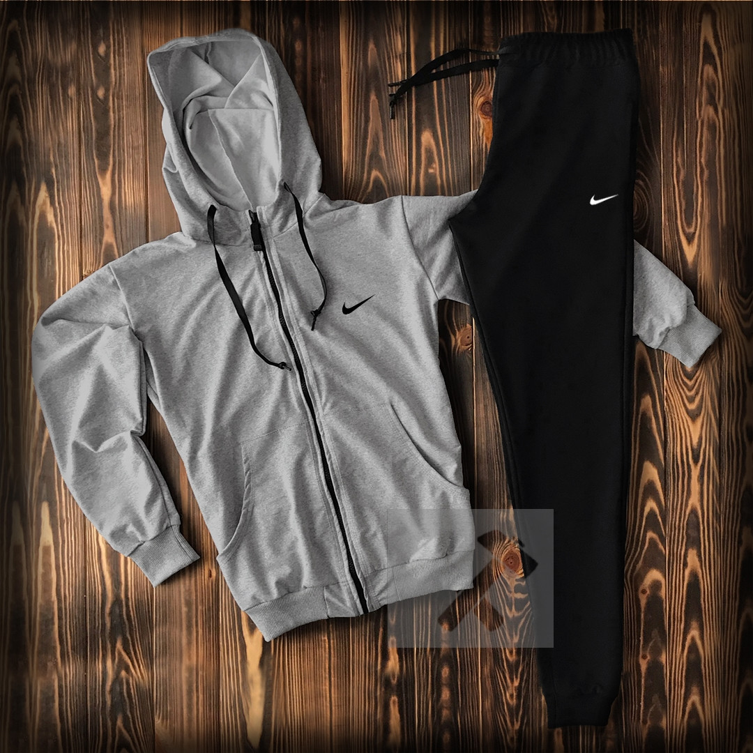 Спортивный костюм на молнии с капюшоном Найк черно-серого цвета (Nike) модный приталенный L, Серый
Спортивный костюм на молнии с капюшоном Найк черно-серого цвета (Nike) модный приталенный L, Серый