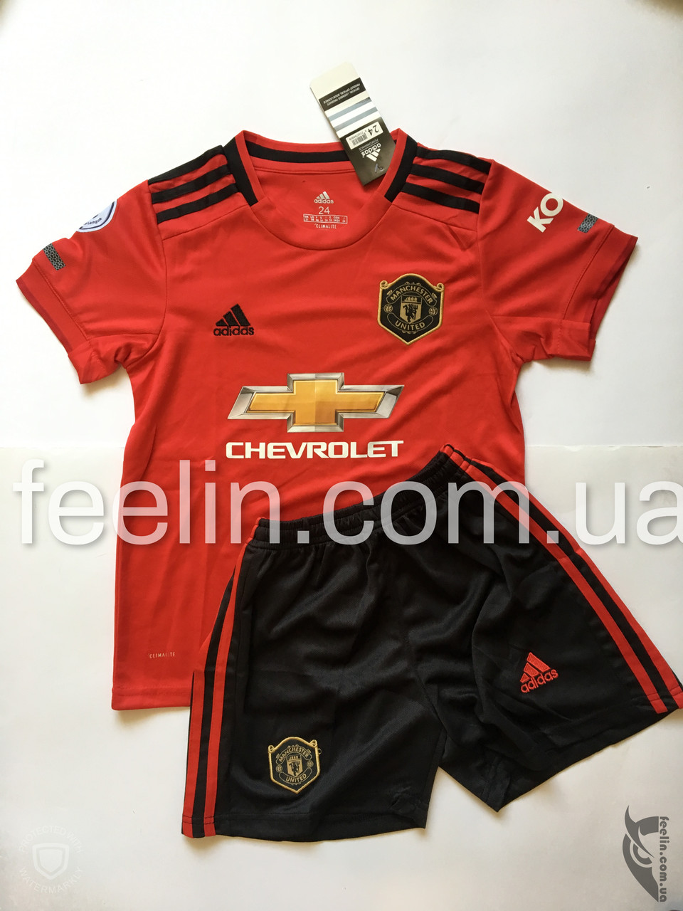 Футбольная форма Манчестер Юнайтед (Manchester United) 2019-2020 Домашняя Детская (черные шорты) 26 (на рост 140-145 см)
Футбольная форма Манчестер Юнайтед (Manchester United) 2019-2020 Домашняя Детская (черные шорты) 26 (на рост 140-145 см)