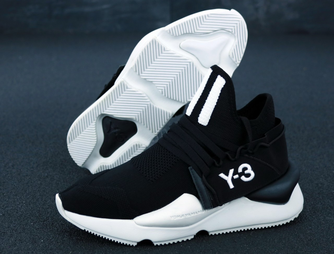 Кроссовки Adidas Y-3 Kaiwa мужские, черные, в стиле Адидас. Текстиль, прошиты. Код KD-11953 45
Кроссовки Adidas Y-3 Kaiwa мужские, черные, в стиле Адидас. Текстиль, прошиты. Код KD-11953 45