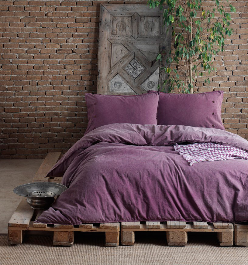 Комплект постельного белья SoundSleep Stonewash Denim burgundi Двуспальный евро комплект
Комплект постельного белья SoundSleep Stonewash Denim burgundi Двуспальный евро комплект