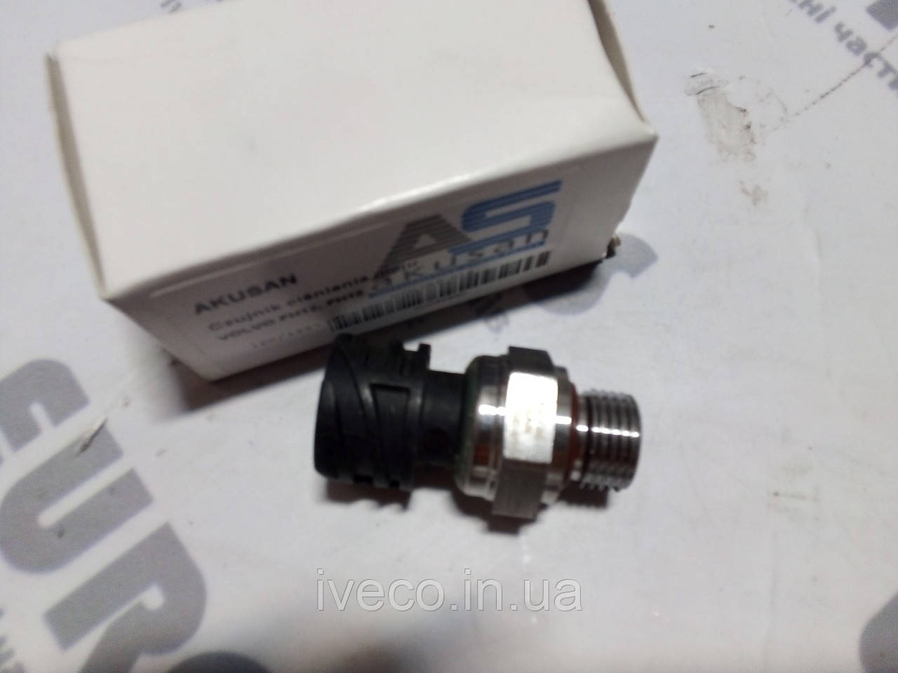 Датчик даваления масла Volvo 20375013 20428456 20484678 20796740 20886108 20898038 21302639 21540602 21634021
Датчик даваления масла Volvo 20375013 20428456 20484678 20796740 20886108 20898038 21302639 21540602 21634021