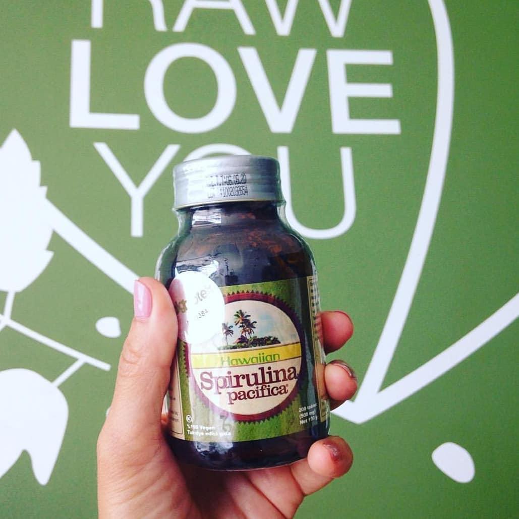Nutrex Hawaii, Pure Hawaiian Spirulina Pacifica, натуральные мультивитамины, 500 мг, 100 таблеток
Nutrex Hawaii, Pure Hawaiian Spirulina Pacifica, натуральные мультивитамины, 500 мг, 100 таблеток