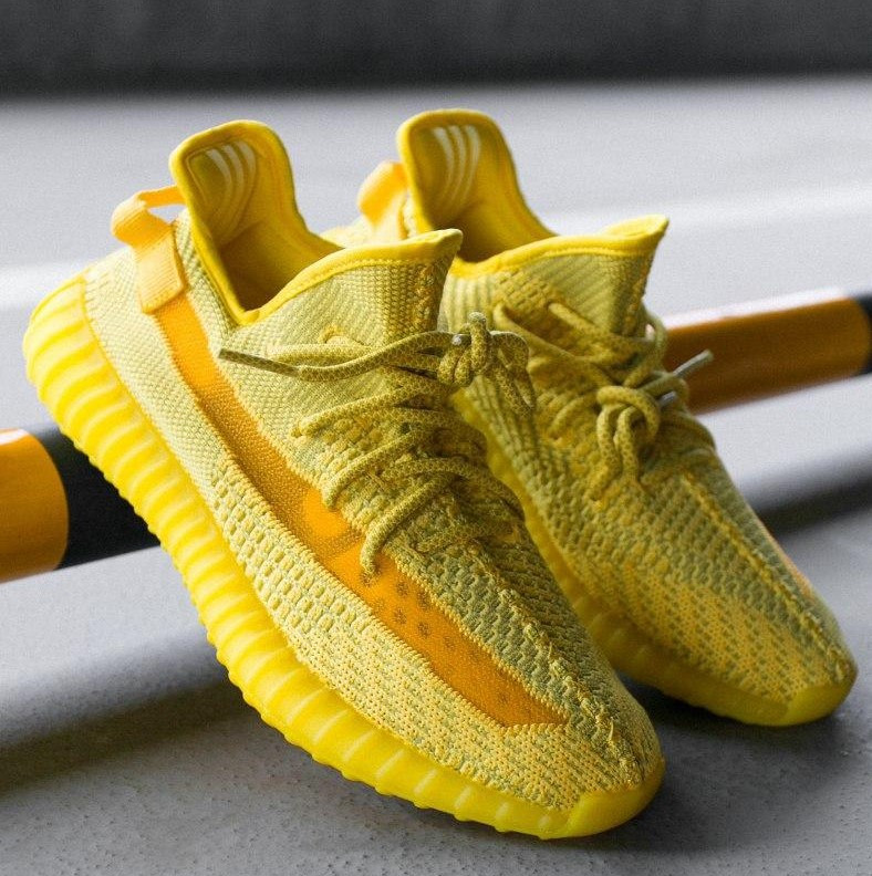 Кроссовки мужские и женские Adidas Yeezy Boost 350 V2 Yellow 1в1 как Оригинал! ТОП (ААА+) 37, Желтый
Кроссовки мужские и женские Adidas Yeezy Boost 350 V2 Yellow 1в1 как Оригинал! ТОП (ААА+) 37, Желтый