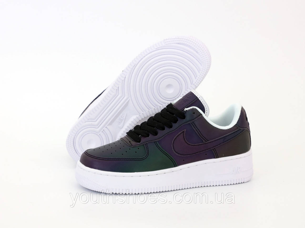 Кроссовки мужские/женские кожаные Nike Air Force "Черные с белой подошвой" полный рефлектив р. 36-45
Кроссовки мужские/женские кожаные Nike Air Force "Черные с белой подошвой" полный рефлектив р. 36-45