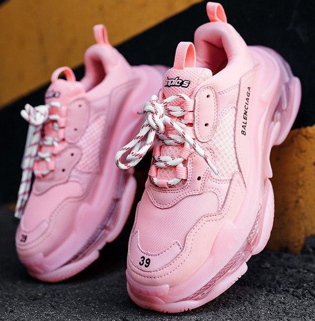 Женские кроссовки Balenciaga Triple S Pink Многослойная подошва! 1в1 Как Оригинал! ТОП (ААА+) 40
Женские кроссовки Balenciaga Triple S Pink Многослойная подошва! 1в1 Как Оригинал! ТОП (ААА+) 40