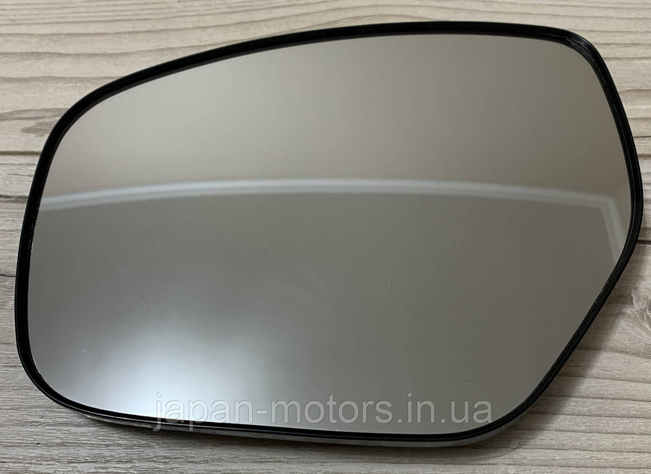 Левый вкладыш (стеклышко) зеркала наружного Mazda CX-9 TB (2007-2015) Original б/у TE7469182 TE74-69-182
Левый вкладыш (стеклышко) зеркала наружного Mazda CX-9 TB (2007-2015) Original б/у TE7469182 TE74-69-182