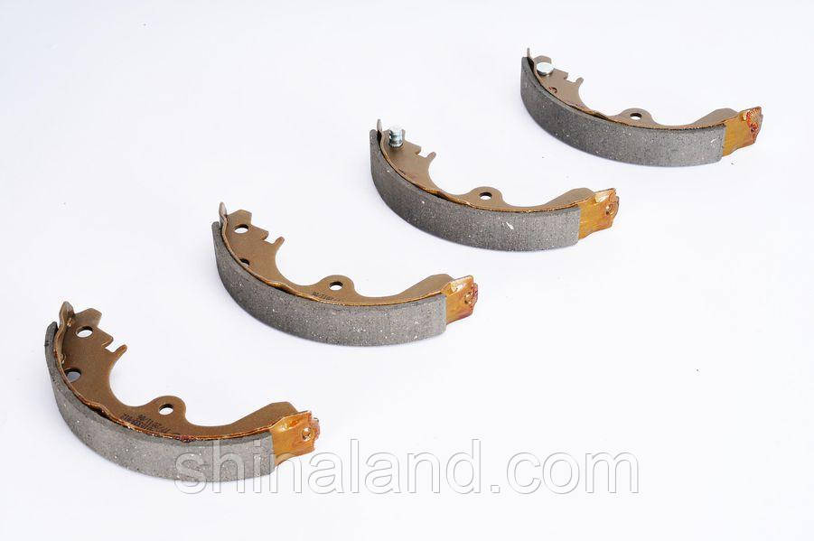 Тормозные колодки барабанные задние TOYOTA PASEO, STARLET 1.0-1.5D 12.89-10.99 ABE OE 0449510110
Тормозные колодки барабанные задние TOYOTA PASEO, STARLET 1.0-1.5D 12.89-10.99 ABE OE 0449510110
