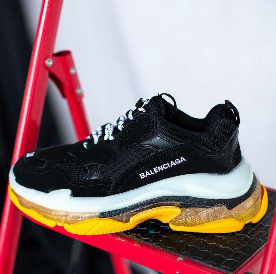 Balenciaga Triple S Clear Sole Black Grey Yellow |кроссовки женские и мужские;черные/желтые прозрачная подошва, Желтый
Balenciaga Triple S Clear Sole Black Grey Yellow |кроссовки женские и мужские;черные/желтые прозрачная подошва, Желтый