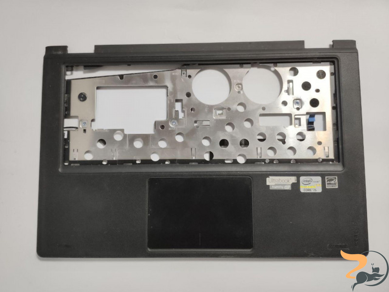 Середня частина корпуса для ноутбука Lenovo IdeaPad Yoga 13, 13.3", 11S30500193ZZ, б/в. В хорошому стані, без пошкодженнь. Продається разом з кнопкою
Середня частина корпуса для ноутбука Lenovo IdeaPad Yoga 13, 13.3", 11S30500193ZZ, б/в. В хорошому стані, без пошкодженнь. Продається разом з кнопкою
