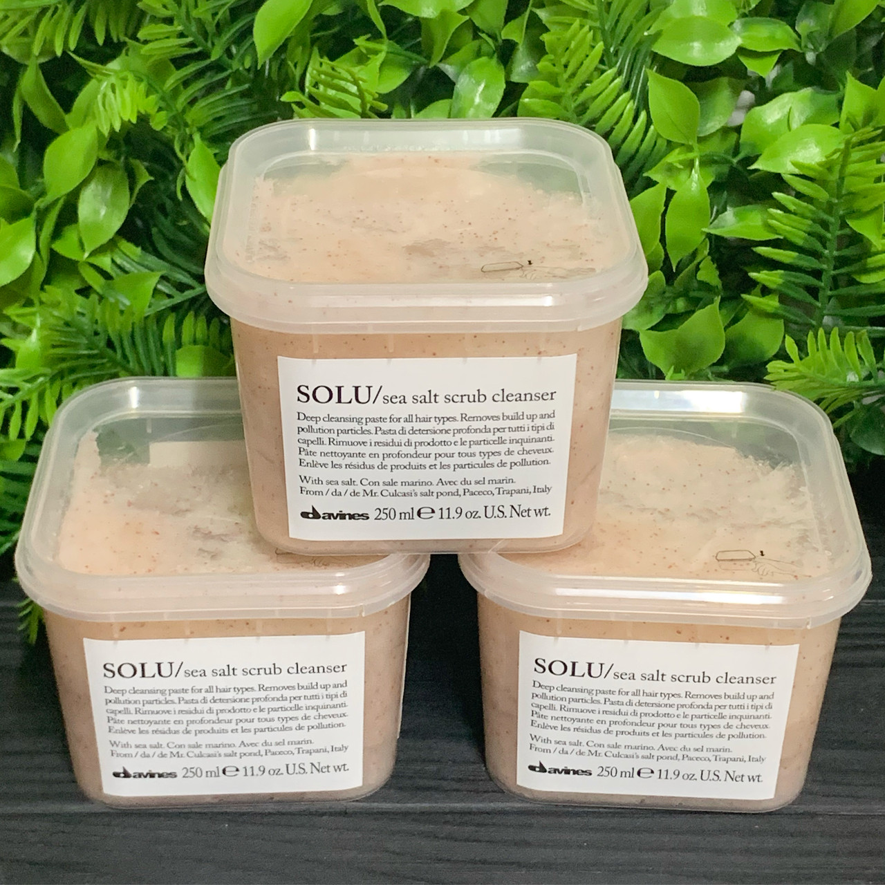 Очищающая паста-скраб с морской солью для всех типов волос Davines Solu Sea Salt Scrub Cleanser
Очищающая паста-скраб с морской солью для всех типов волос Davines Solu Sea Salt Scrub Cleanser