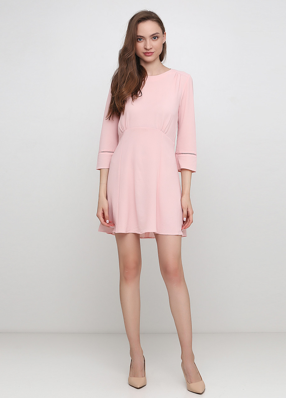 

Розовое платье H&M однотонное