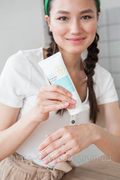 Слабокислотный гель для деликатного очищения кожи Purito Defence Barrier Ph Cleanser
Слабокислотный гель для деликатного очищения кожи Purito Defence Barrier Ph Cleanser
