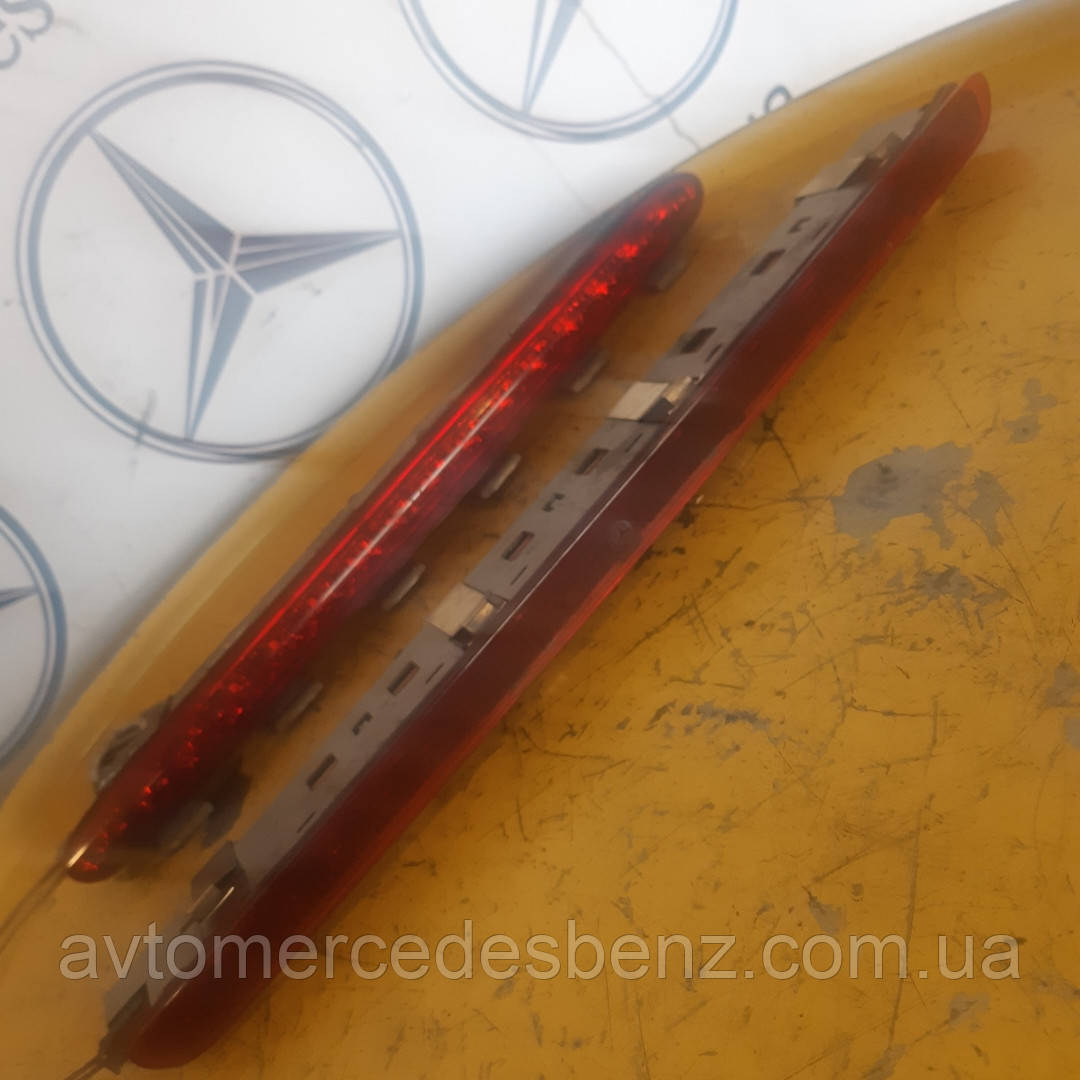 Стоп-сигнал Mercedes, фонарь задний, стопик C-Clase W203 2003-2005. A2038201456, A2038200156.
Стоп-сигнал Mercedes, фонарь задний, стопик C-Clase W203 2003-2005. A2038201456, A2038200156.