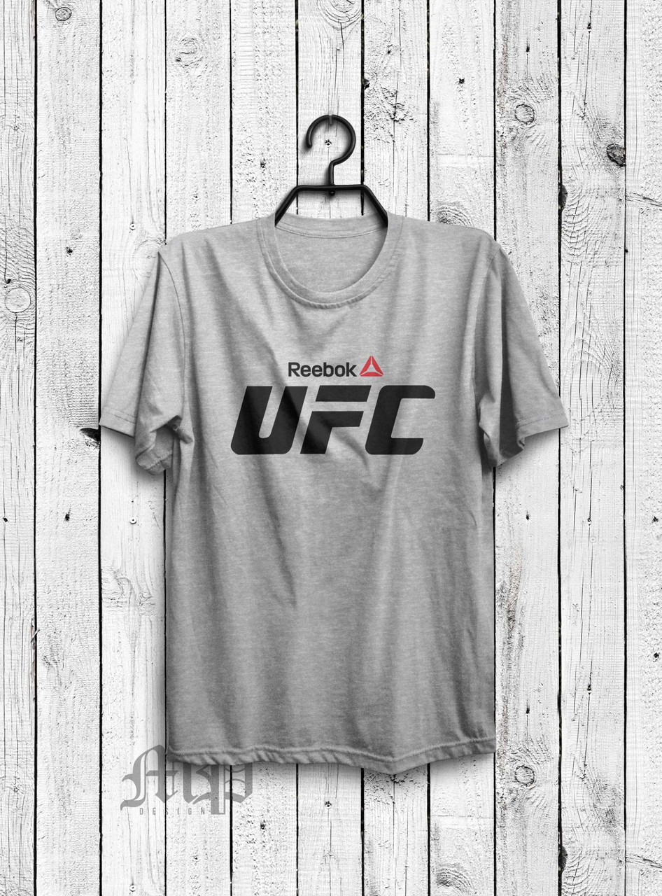 Футболка серая - UFC/REEBOK/Рибок, Удобная футболка, Спортивная футболка, Унисекс, Футболки для полных!
Футболка серая - UFC/REEBOK/Рибок, Удобная футболка, Спортивная футболка, Унисекс, Футболки для полных!