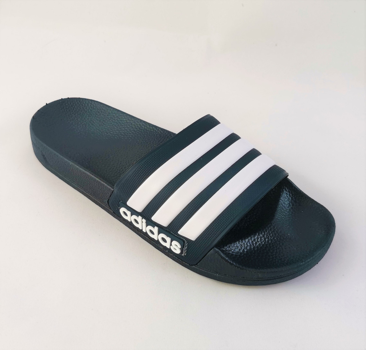 Мужские Шлёпанцы Тапочки ADIDAS Сланцы Адидас Синие (размеры: 40,41,42,43,44,45,46), Черный
Мужские Шлёпанцы Тапочки ADIDAS Сланцы Адидас Синие (размеры: 40,41,42,43,44,45,46), Черный