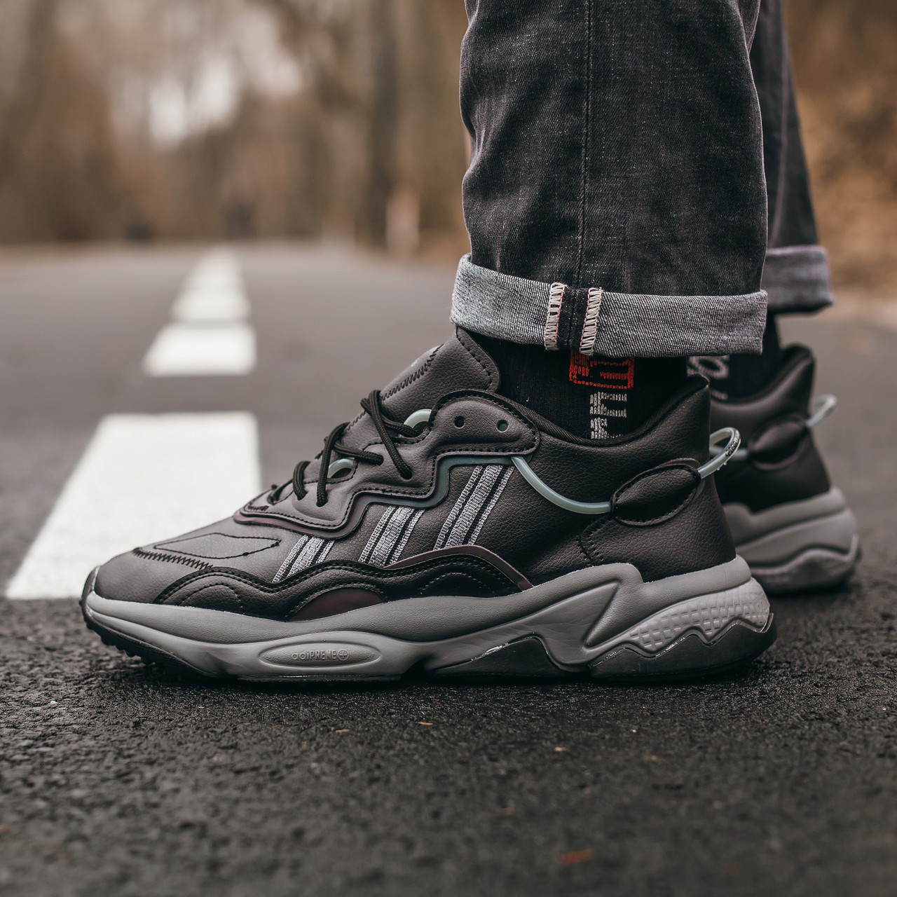 Кроссовки мужские Adidas Ozweego черные, Адидас Озвеиго. Натуральная кожа, прошиты. Рефлектив. Код IN-389 43
Кроссовки мужские Adidas Ozweego черные, Адидас Озвеиго. Натуральная кожа, прошиты. Рефлектив. Код IN-389 43