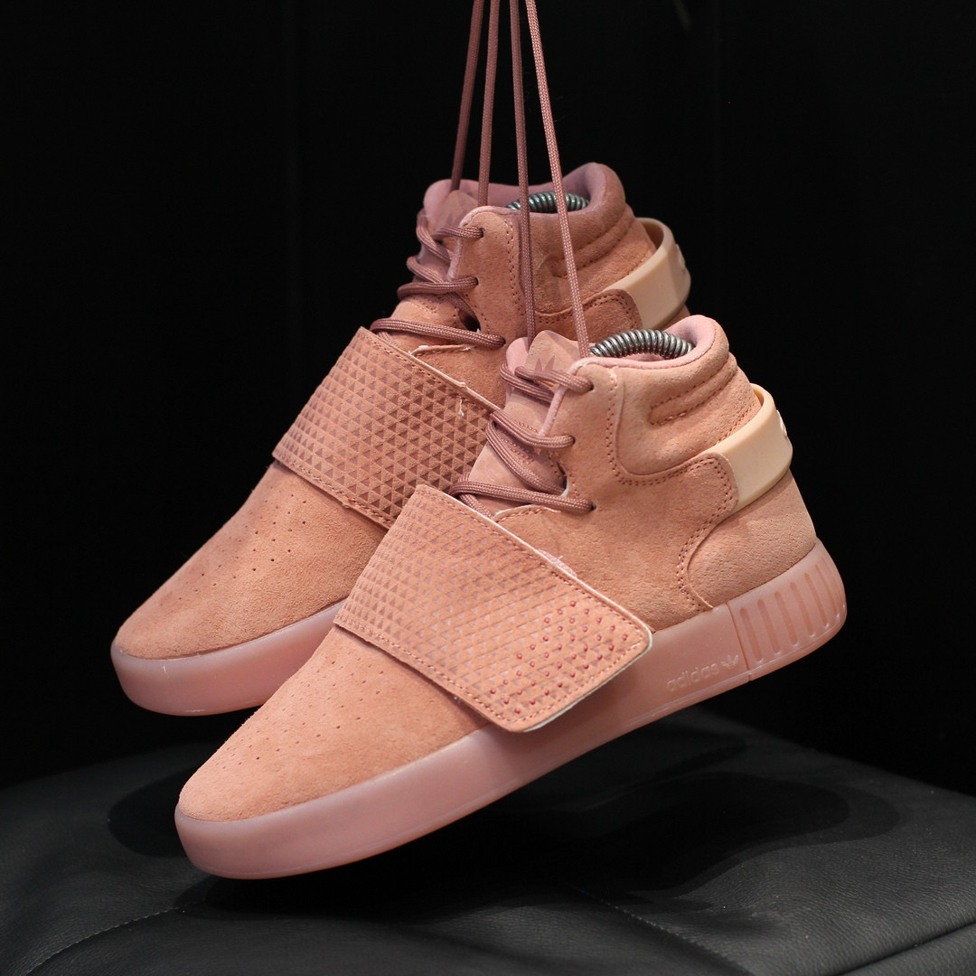 Кроссовки Adidas Tubular женские, пудра, в стиле Адидас Тубулар, замша, резина, код DK-1169 36
Кроссовки Adidas Tubular женские, пудра, в стиле Адидас Тубулар, замша, резина, код DK-1169 36