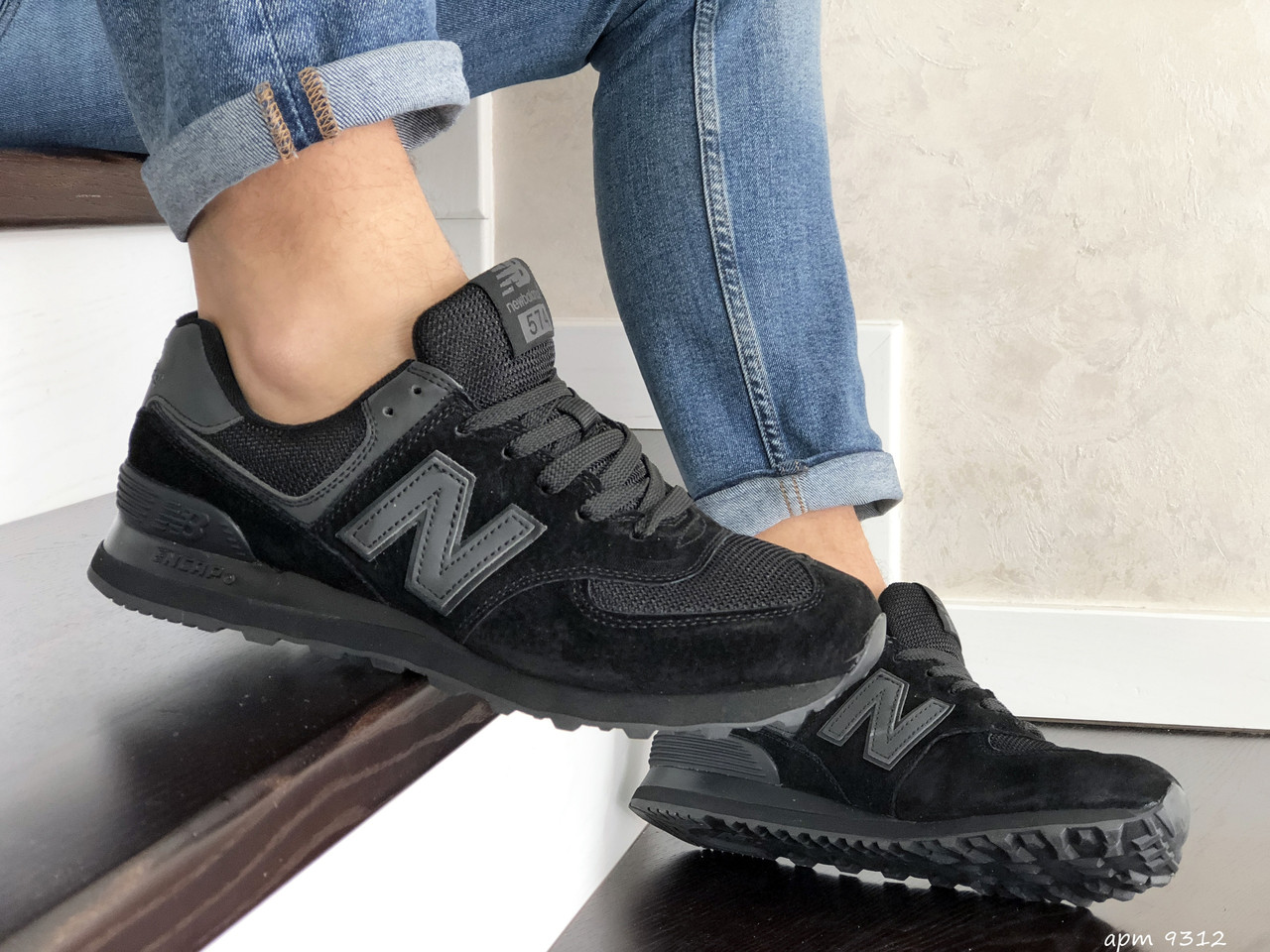 Кроссовки мужские New Balance 574 черные, Нью Баланс 574, дышащий материал, замша, прошиты. Код SD-9312 42
Кроссовки мужские New Balance 574 черные, Нью Баланс 574, дышащий материал, замша, прошиты. Код SD-9312 42