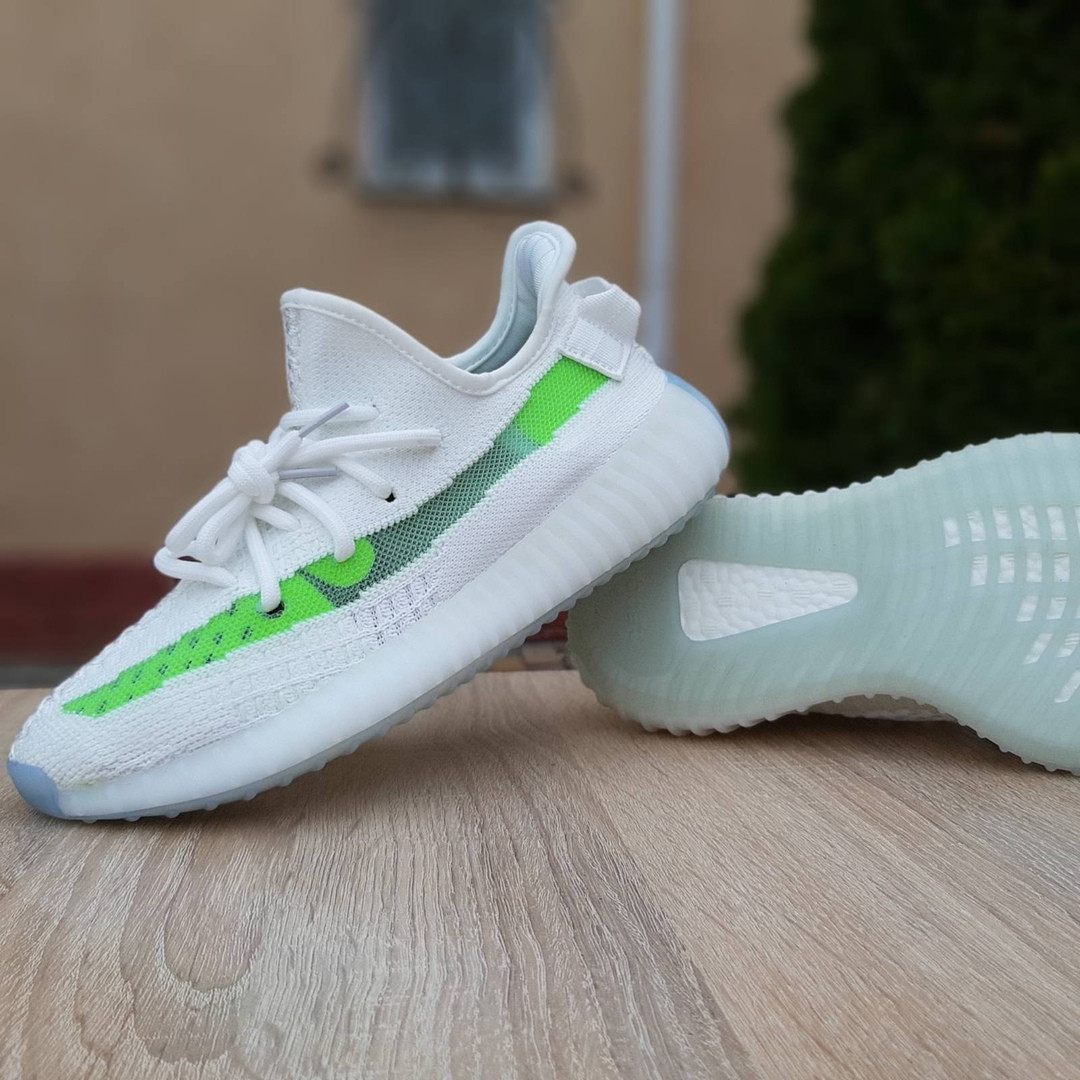Кроссовки мужские Adidas Yeezy Boost 350 v2 белые, Адидас Изи Буст, дышащий материал, прошиты. Код OD-10131
Кроссовки мужские Adidas Yeezy Boost 350 v2 белые, Адидас Изи Буст, дышащий материал, прошиты. Код OD-10131
