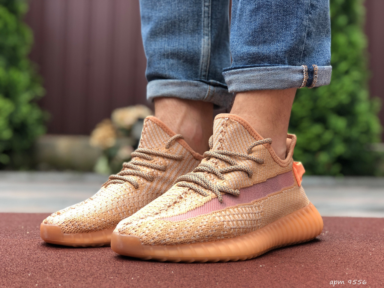 Кроссовки мужские Adidas Yeezy Boost 350 коралловые, Адидас Изи Буст, дышащий материал, прошиты. Код SD-9556 да, да, да, 44
Кроссовки мужские Adidas Yeezy Boost 350 коралловые, Адидас Изи Буст, дышащий материал, прошиты. Код SD-9556 да, да, да, 44