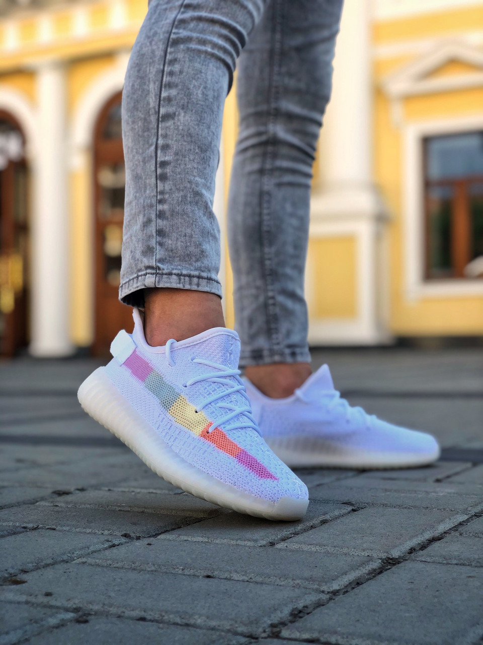 Кроссовки женские Adidas Yeezy Boost 350 белые, Адидас Изи Буст 350, дышащий материал, прошиты. Код Z-3051 да, да, да, 40
Кроссовки женские Adidas Yeezy Boost 350 белые, Адидас Изи Буст 350, дышащий материал, прошиты. Код Z-3051 да, да, да, 40