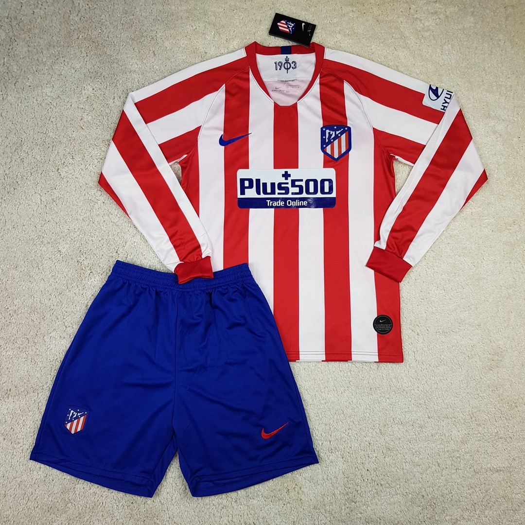 Футбольная форма с длинным рукавом Атлетико Мадрид/ Atletico madrid football uniform 2019-2020
Футбольная форма с длинным рукавом Атлетико Мадрид/ Atletico madrid football uniform 2019-2020