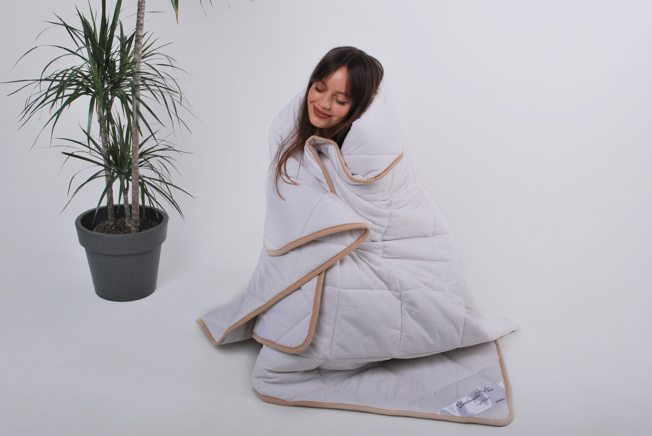 Одеяло из овечьей шерсти мериносов 240х200 см Lite Goodnight Store Белый Антиаллергенное Легкое
Одеяло из овечьей шерсти мериносов 240х200 см Lite Goodnight Store Белый Антиаллергенное Легкое