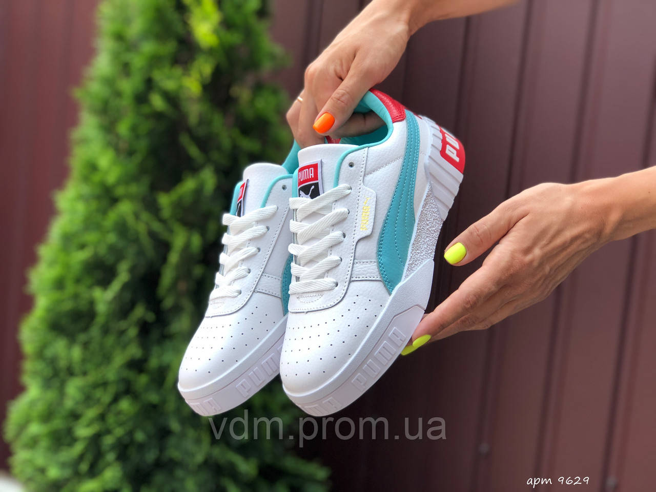 Кроссовки женские Puma Cali в стиле Пума Кели, натуральная кожа, код SD-9629. Белые с мятным 37
Кроссовки женские Puma Cali в стиле Пума Кели, натуральная кожа, код SD-9629. Белые с мятным 37