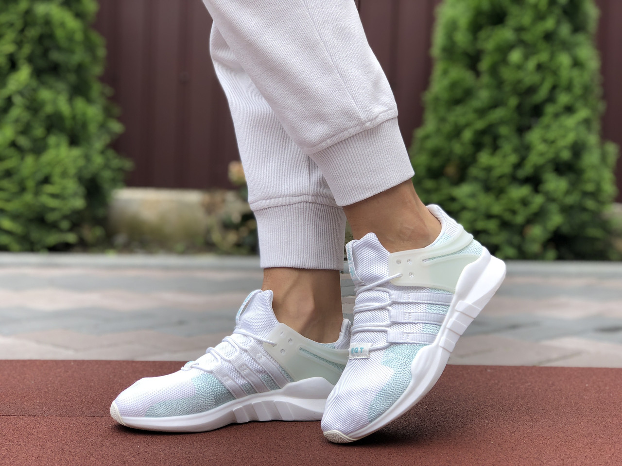 Кроссовки женские Adidas Equipment белые, Адидас Эквипмент, дышащий материал, прошиты. Код SD-9610 да, да, да, 37
Кроссовки женские Adidas Equipment белые, Адидас Эквипмент, дышащий материал, прошиты. Код SD-9610 да, да, да, 37