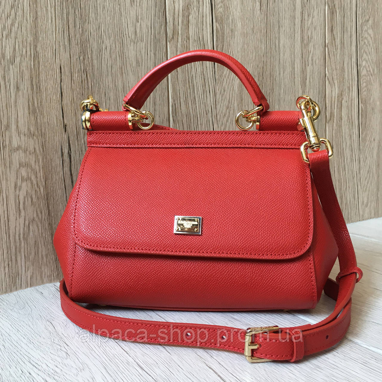 Женская кожаная сумка в стиле Dolce&Gabbana Sicily 20 РАЗНЫЕ ЦВЕТА - V2003, Красный
Женская кожаная сумка в стиле Dolce&Gabbana Sicily 20 РАЗНЫЕ ЦВЕТА - V2003, Красный