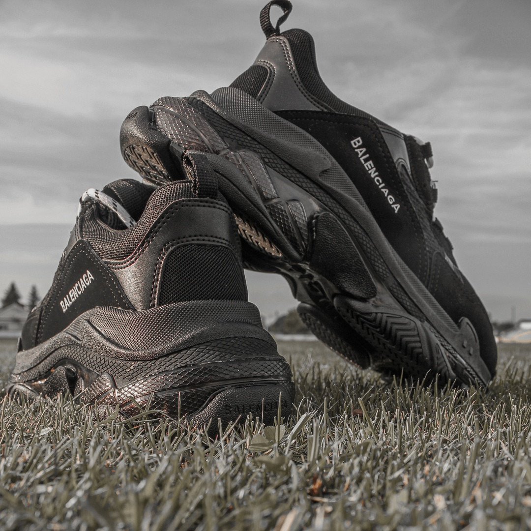 Balenciaga Triple S Clear Sole Black | кроссовки мужские и женские; черные; платформа; прозрачная подошва 43eur - 27.5cm, Черный
Balenciaga Triple S Clear Sole Black | кроссовки мужские и женские; черные; платформа; прозрачная подошва 43eur - 27.5cm, Черный