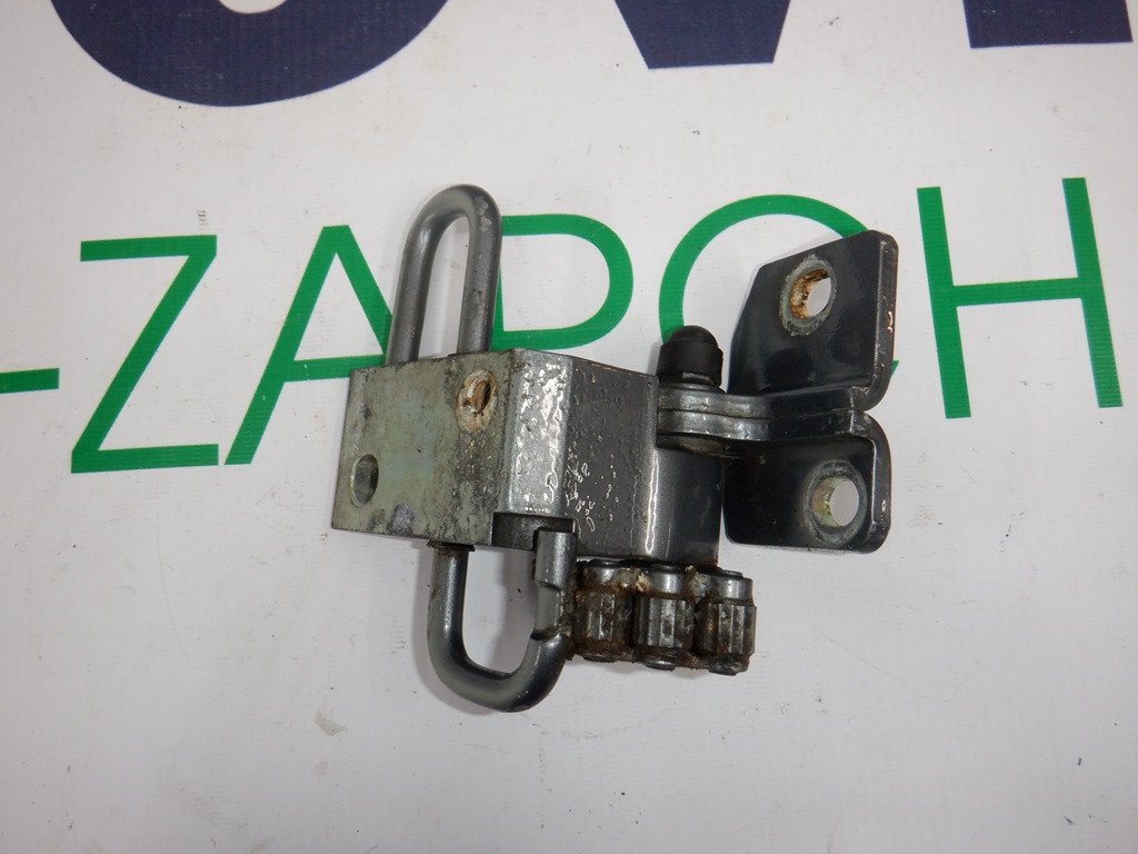 Б/У Петля двери нижняя перед. правая Volkswagen PASSAT B6 2005-2010 (Фольксваген Пассат Б6), 3C0831412A
Б/У Петля двери нижняя перед. правая Volkswagen PASSAT B6 2005-2010 (Фольксваген Пассат Б6), 3C0831412A