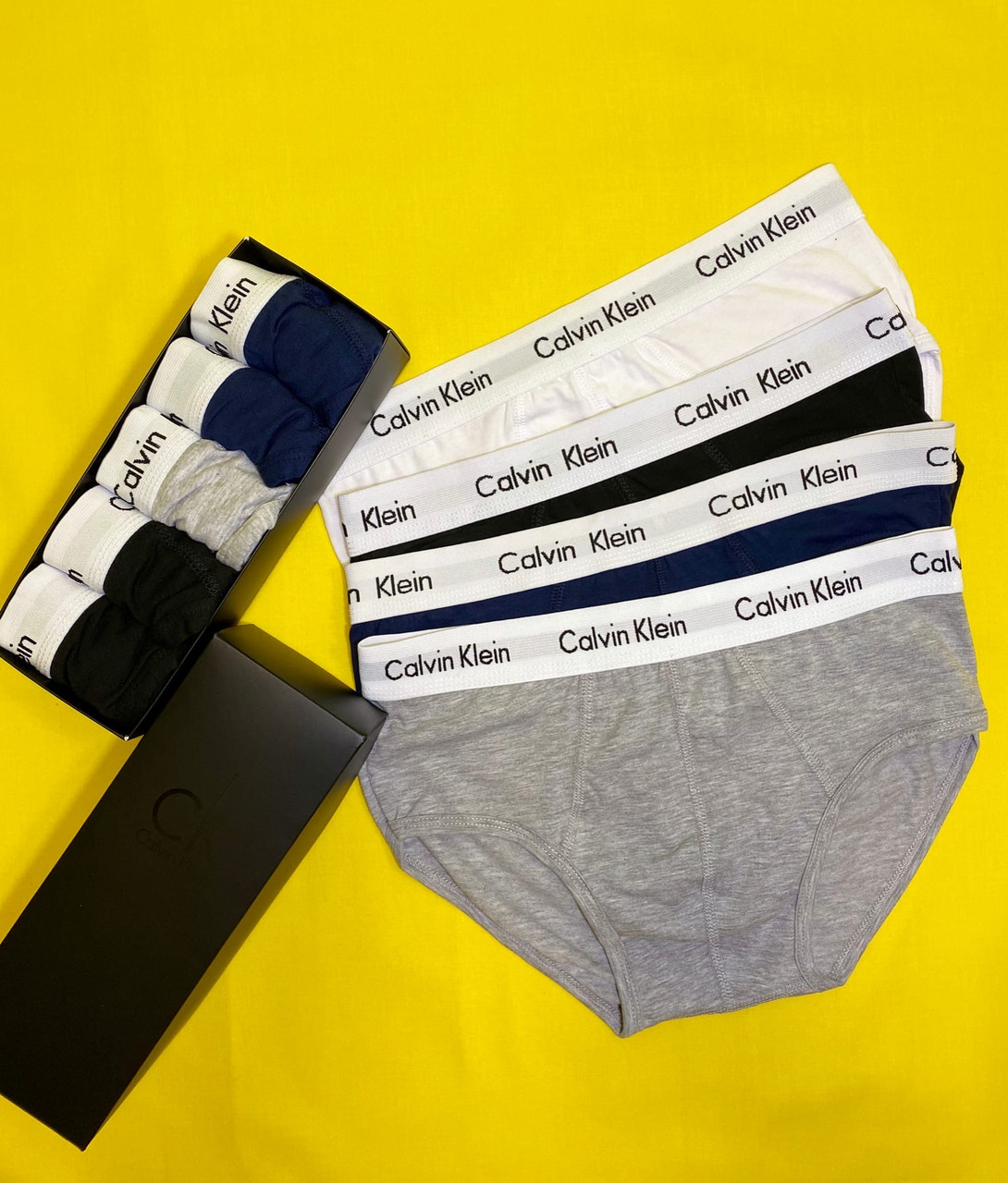 Трусы мужские плавки Calvin Klein, набор 5 шт., материал: 93% хлопок, 7% эластан. Код KH-1211, Разные цвета
Трусы мужские плавки Calvin Klein, набор 5 шт., материал: 93% хлопок, 7% эластан. Код KH-1211, Разные цвета