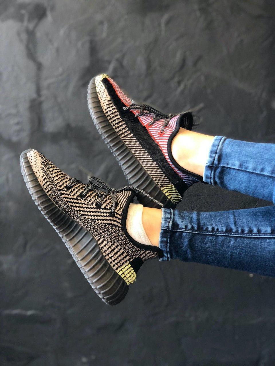 Кроссовки женские Adidas Yeezy Boost 350 V2 рефлектив, АдиДас Изи Буст 350, код FL-3159 39
Кроссовки женские Adidas Yeezy Boost 350 V2 рефлектив, АдиДас Изи Буст 350, код FL-3159 39