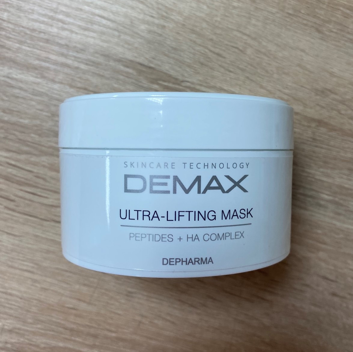 Ультралифтинг гель маска с гиалуроновой кислотой пептидами Demax Demax ultra lifting mask peptides
Ультралифтинг гель маска с гиалуроновой кислотой пептидами Demax Demax ultra lifting mask peptides