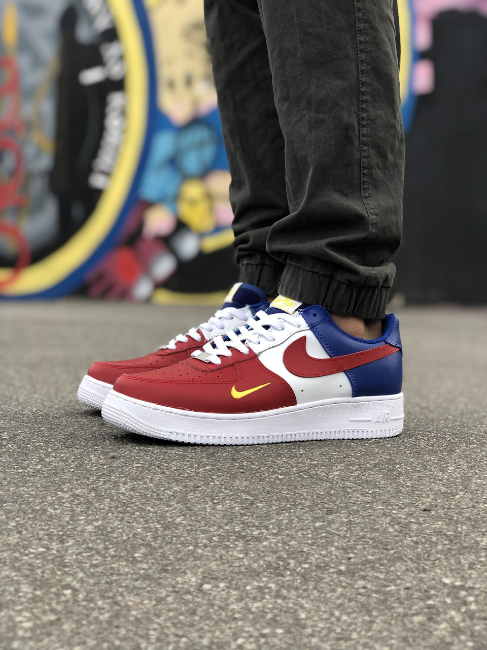 Кроссовки мужские Nike Air Force в стиле Найк Аир Форс, натуральная кожа, текстиль код Z-1843. Белые с красным
Кроссовки мужские Nike Air Force в стиле Найк Аир Форс, натуральная кожа, текстиль код Z-1843. Белые с красным