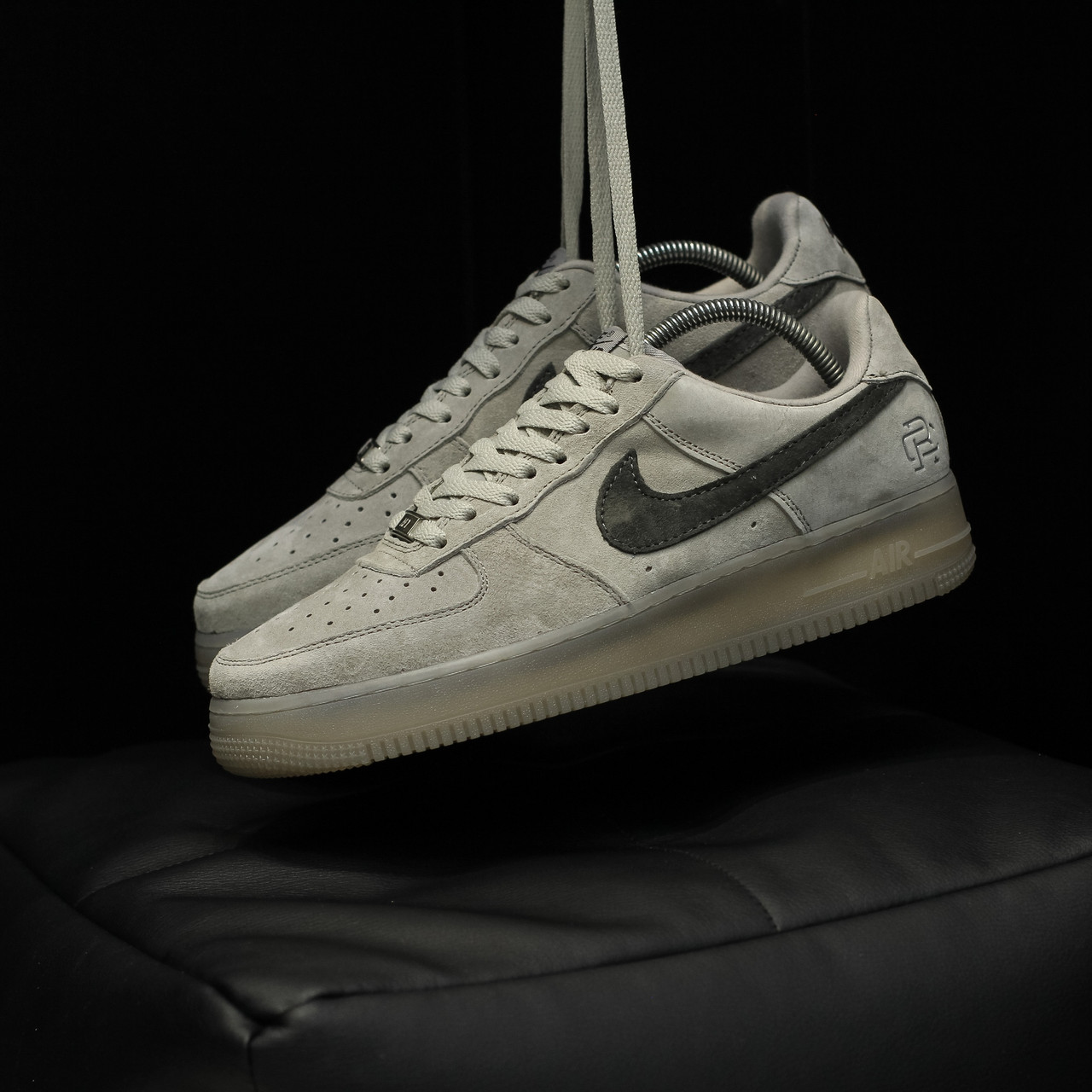Мужские кроссовки Nike Air Force 1 Mid x Reigning Champ серые, Найк Форс, код DK-1214, Серый
Мужские кроссовки Nike Air Force 1 Mid x Reigning Champ серые, Найк Форс, код DK-1214, Серый